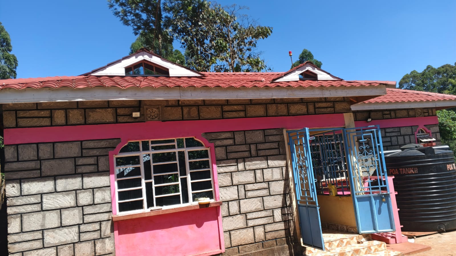 3 BEDROOM HOUSE
