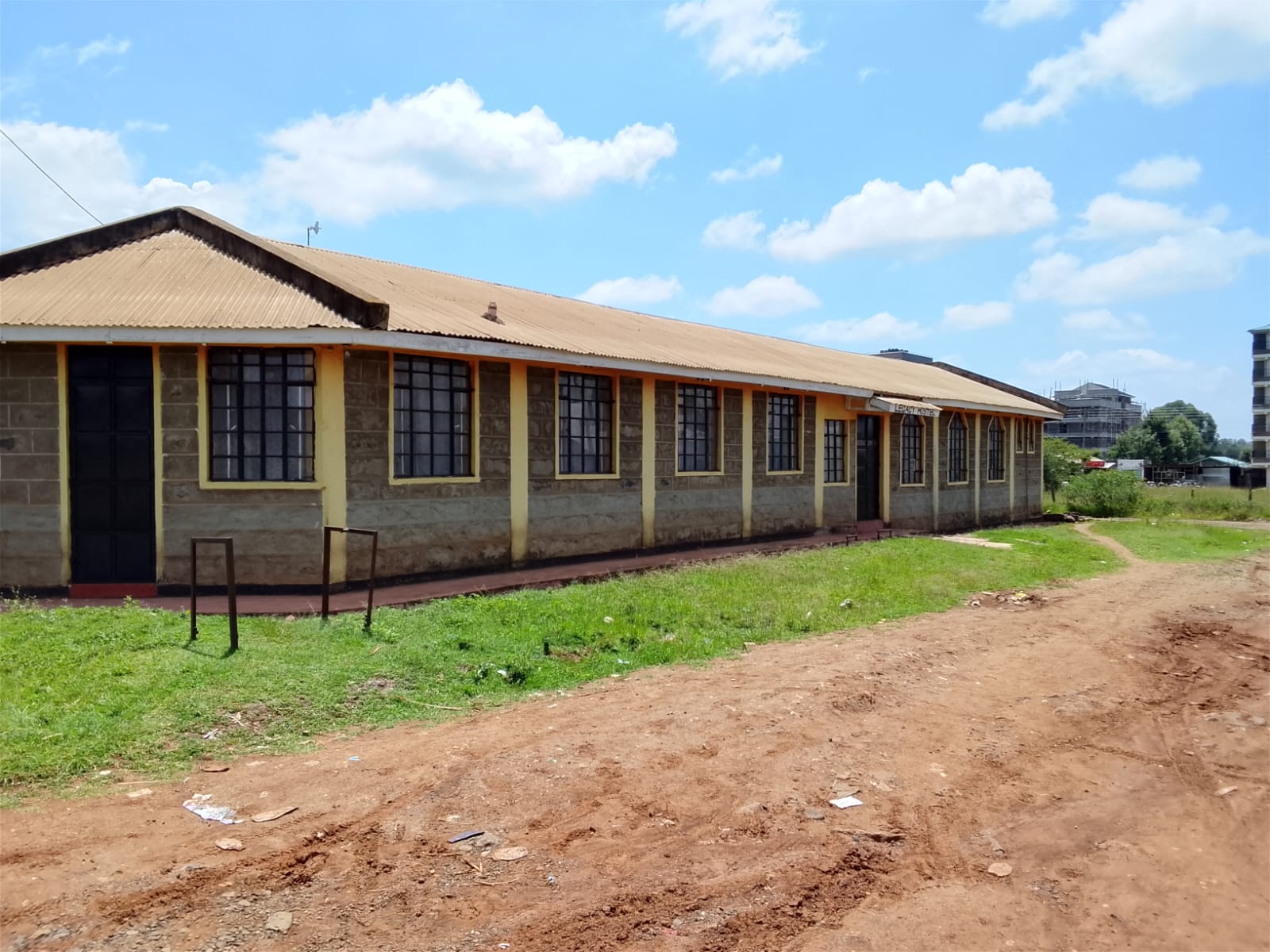 19 SPACIOUS ROOMS