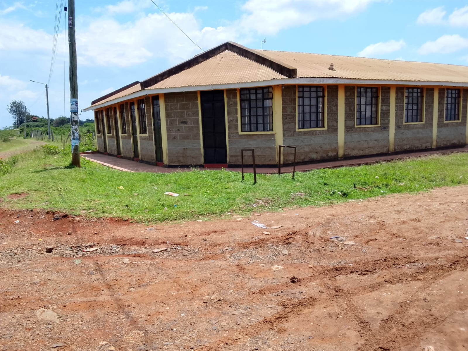 19 SPACIOUS ROOMS