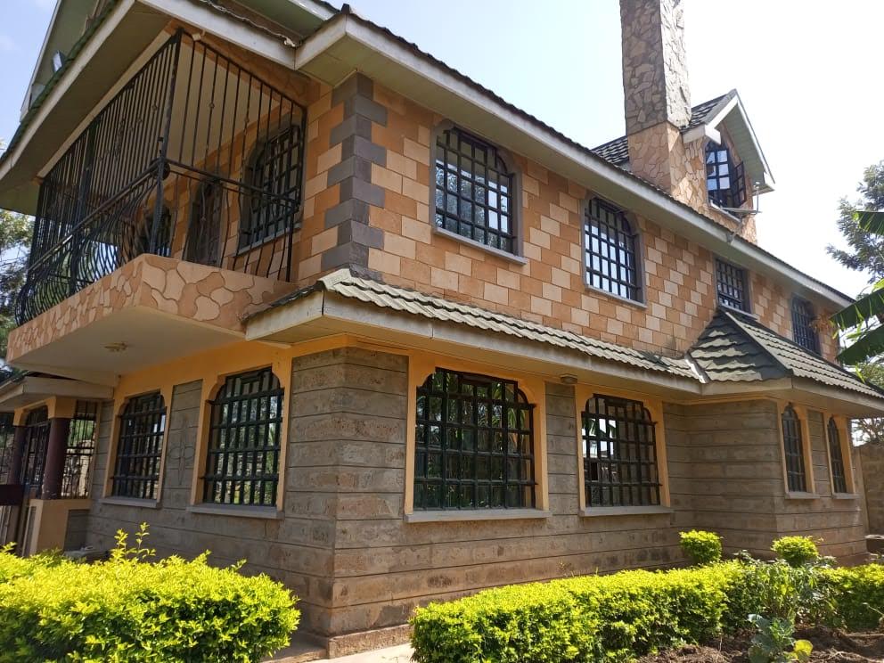 5 BEDROOM HOUSE