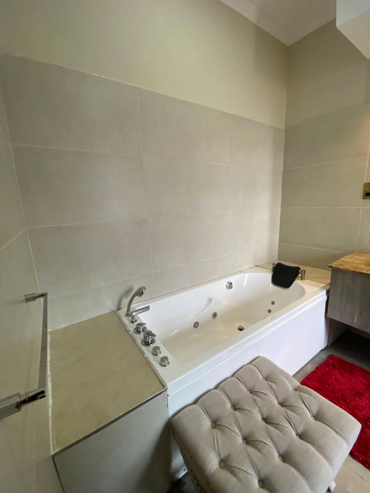 5 BEDROOM LUXURY VILLA