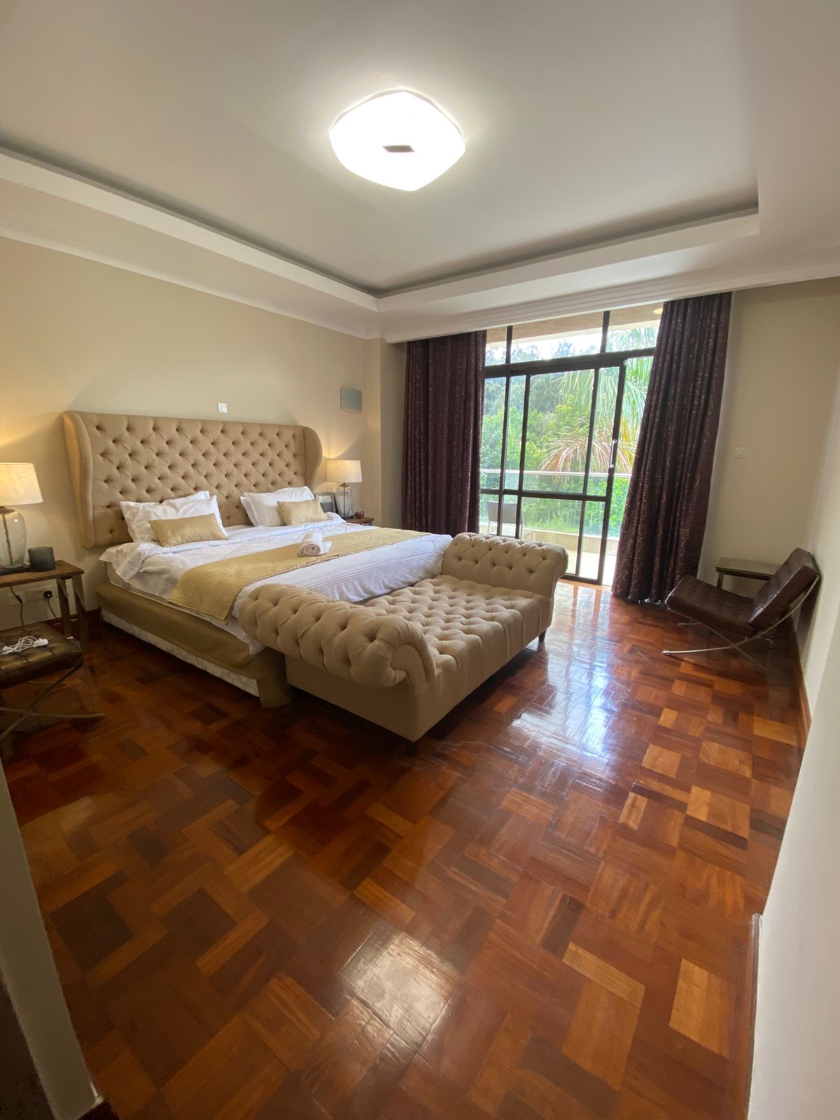 5 BEDROOM LUXURY VILLA