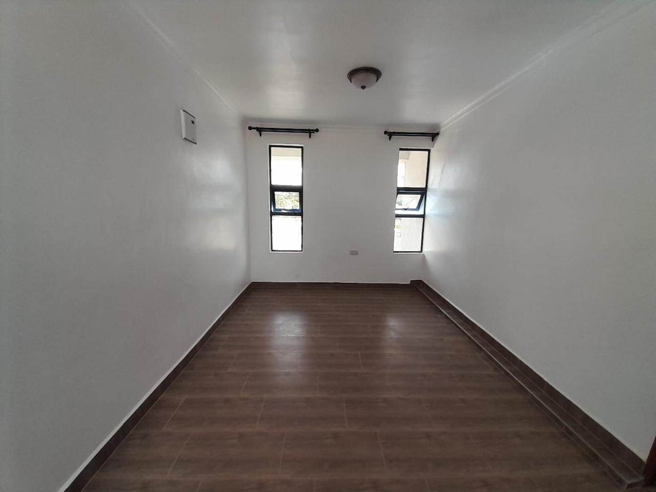 5 BEDROOM ALL ENSUITE VILLA