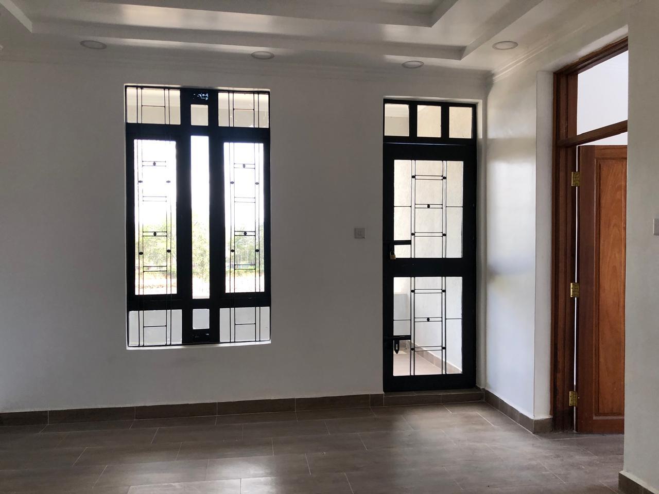 5 BEDROOM ALL ENSUITE VILLA