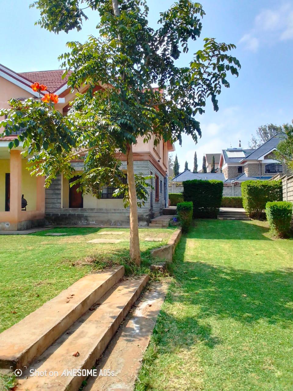 5 BEDROOM HOUSE